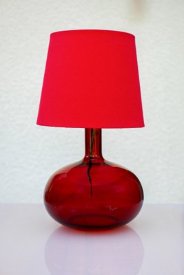 Lampada da tavolo Pop Art in vetro rosso di Anne Nilsson per Ikea