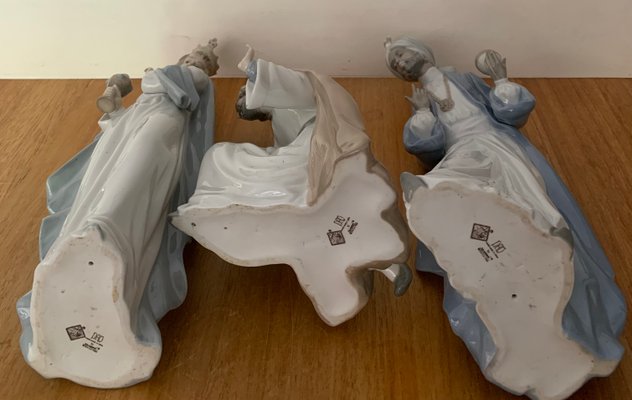 Porcelain Nativity Set by Nao for Lladro, 1990s, Set of 8 for sale