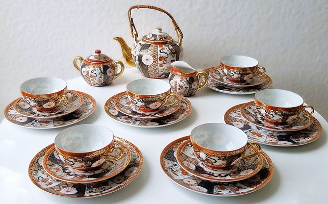 Japanisches Vintage Imari Teeservice aus Vergoldetem Porzellan, 1950er, 21 Set bei Pamono kaufen