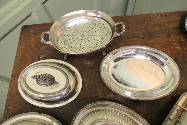 bella tavola con decorazioni natalizie. colori argento 5145250 Stock Photo su Vecteezy