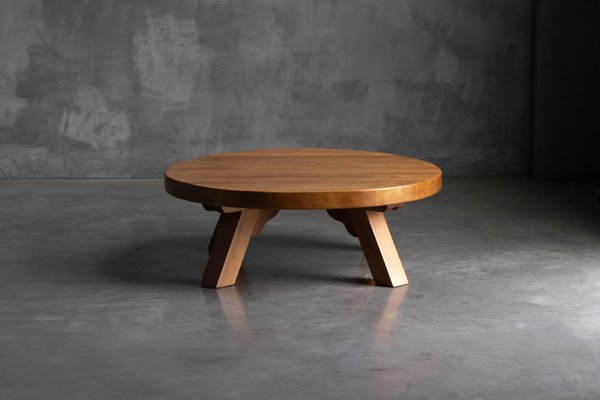Brutalist Oak Round Coffee Table, France, 1950s for sale at Pamono