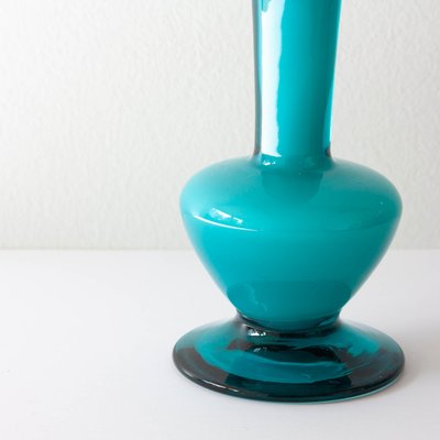 Portugiesische Blaue Vintage Glasvase mit Fuß, 1960er bei Pamono kaufen