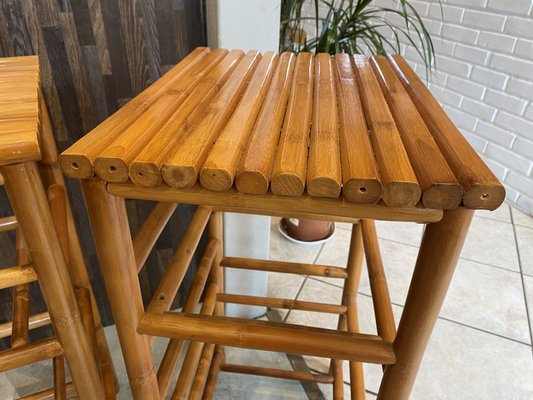 Hohe Vintage Barhocker aus Bambus, 1970er, 2er Set bei Pamono kaufen