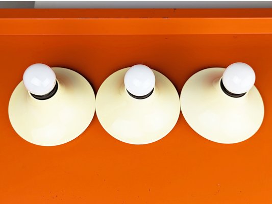 White Ivory Plastic Teti Wall Lamp by Vico Magistretti for