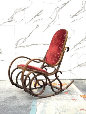 Sedia a dondolo vintage di Thonet, 1950 in vendita su Pamono