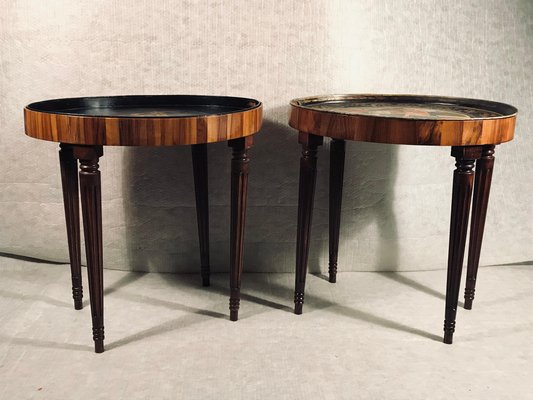 Lackierte Tabletttische, 19. Jh., 2er Set bei Pamono kaufen