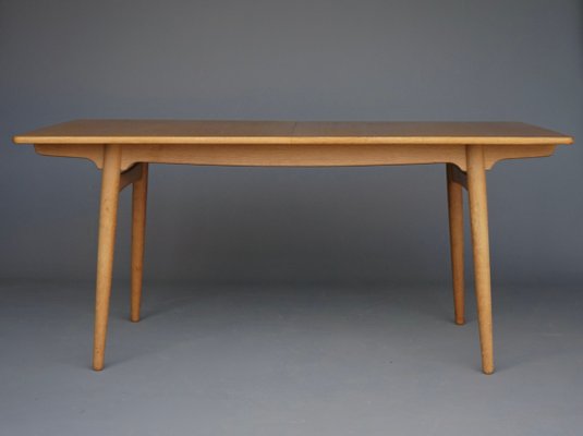 Oak Model AT 310 Extendable Dining Table by Hans Wegner for