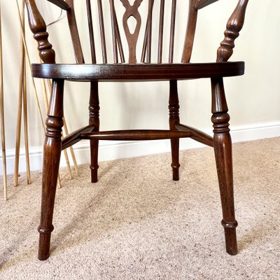 Mid-Century English Windsor Wheelback Armchairs in Oak, 1950s, Set