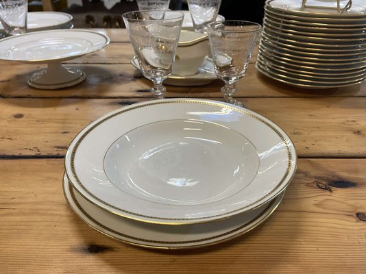 Porzellanservice von Limoges, 1960er, 107er Set bei Pamono kaufen