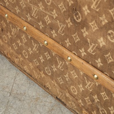 Antique Hat Trunk in Woven Canvas from Louis Vuitton, France, 1890s