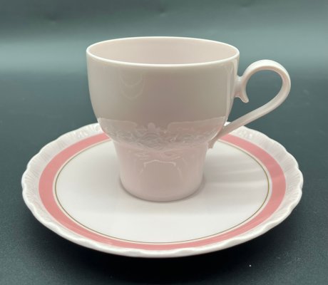 Vintage Rosé Porcelain Coffee Service from Hutschenreuther, Germany 1970s, Set of 32 for sale at Pamono