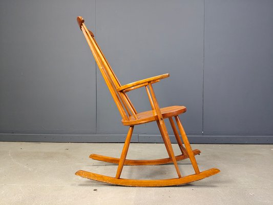 Mid-Century Spindle Rocking Chair, 1960s for sale at Pamono