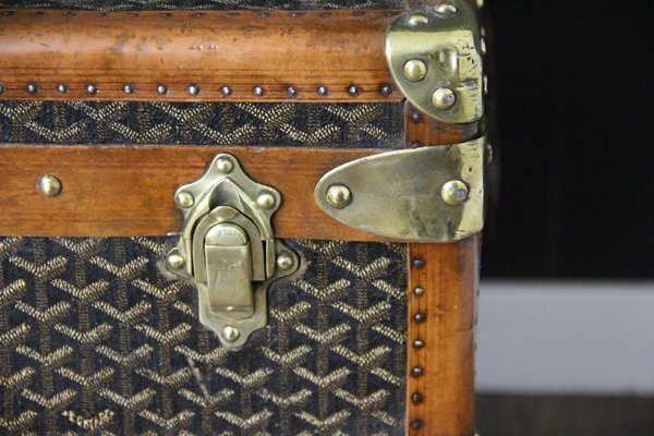 Herringbone Canvas Trunk from Goyard, 1920s for sale at Pamono