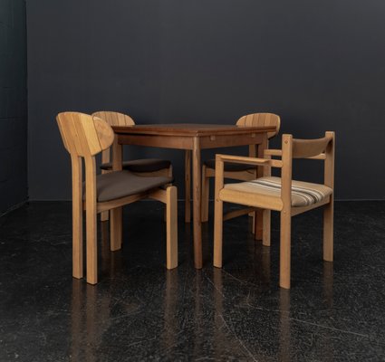 Esstisch und Stühle aus Eiche von HW Klein & Lübke, 1960er, 5er Set bei Pamono kaufen
