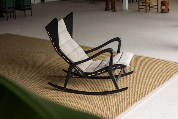 Sedia a dondolo vintage di Cassina, Italia, 1955 in vendita su Pamono