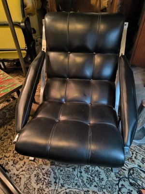 Poltrona vintage in acciaio e pelle nera, anni '70