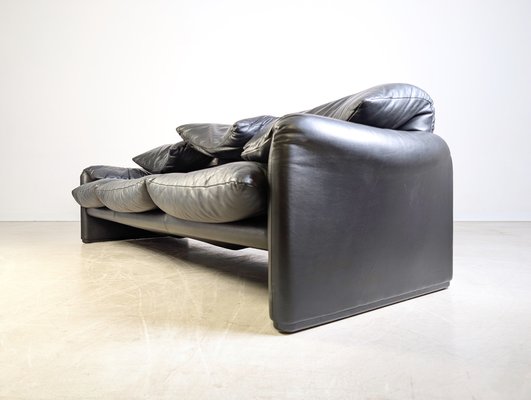 Maralunga Sofa in Black Leather by Vico Magistretti for Cassina