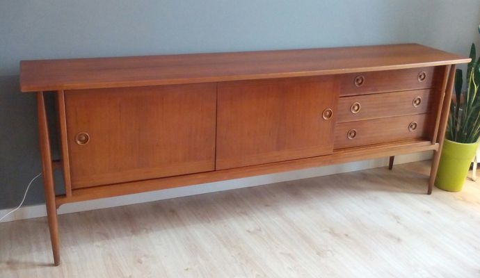 Credenza, anni \'60 in vendita su Pamono Credenza, anni \'60 in vendita su Pamono
