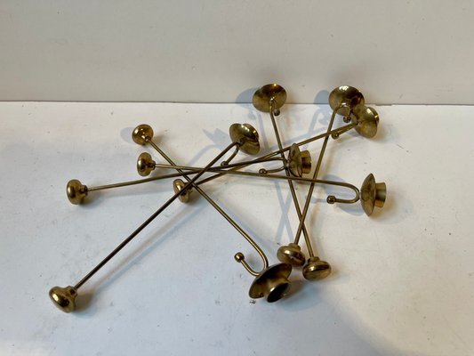 Skandinavische Mid-Century Weihnachtsbaum Kerzenhalter aus Messing, 1960er, 7 . Set