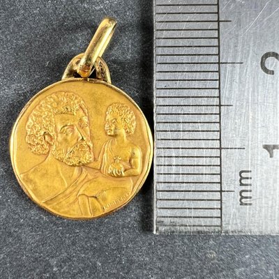 Vintage French Saint Christopher Medal Pendant in 18 Karat Yellow