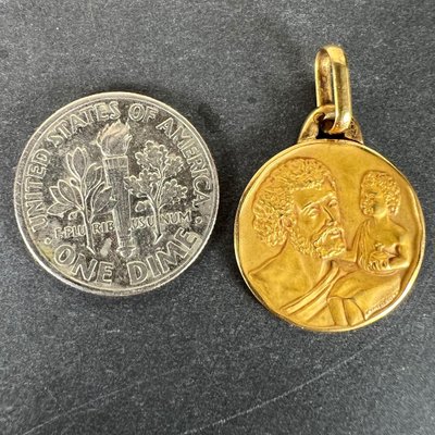 Vintage French Saint Christopher Medal Pendant in 18 Karat Yellow