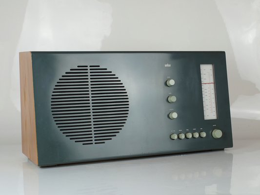 Braun RT20 Tube Radio by Dieter Rams, 1960s for sale at Pamono