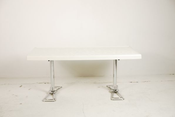Futuristic Coffee Table 1980s Futuristic Coffee Table 1980s