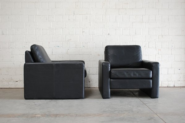 Black leather chair vintage top