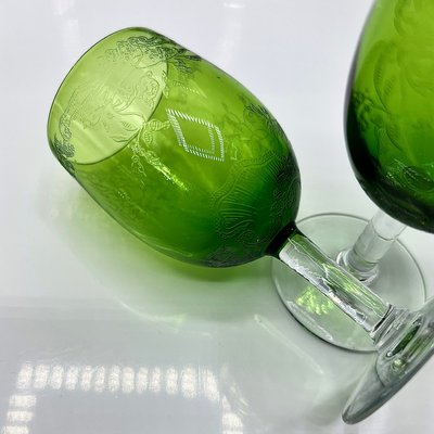 Antique Louis XV Engraved Crystal Mousseline Dessert Wine Glasses from  Baccarat, 1910s, Set of 14 for sale at Pamono