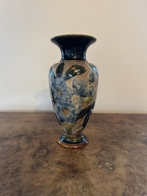 Antike Vase von Doulton Lambeth, 1880 bei Pamono kaufen