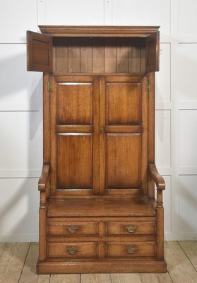Eiche Hall Sitzschrank, 1890er bei Pamono kaufen
