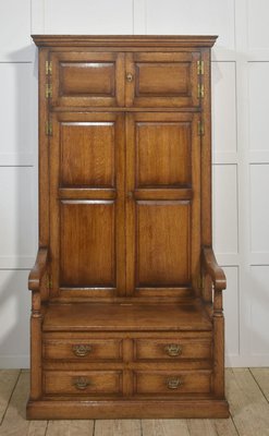 Eiche Hall Sitzschrank, 1890er bei Pamono kaufen