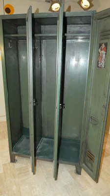 Vintage Italian Metal Military Locker from Officina Di Ricerca
