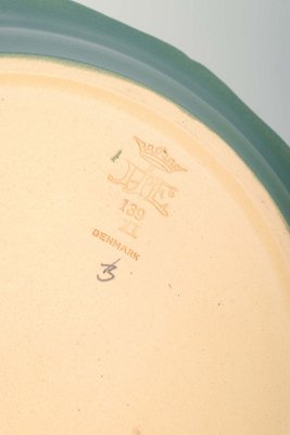 Plat en céramique scandinave à motif poisson | Galerie Møbler