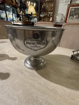 Laurent Perrier Seau à Glace En Acier Inoxydable Avec Poignée Cuir – Élégance Et Praticité Pour Champagne