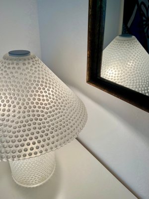 Mid-Century White Textured Glass Table Lamp from Peill display picture 1