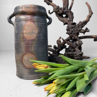Organic Bizen Ikebana Vase by Kurosawa Izumi, 1970s for sale at Pamono