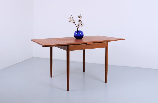 Kleiner Ausziehbarer Esstisch aus Teak von Cees Braakman für Pastoe, 1950er bei Pamono kaufen