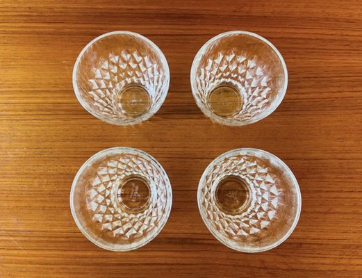 6 oz plastic wine glass Creative Converting Silver Rimmed 6 oz Plastic Wine Glasses 8 pk (317311)