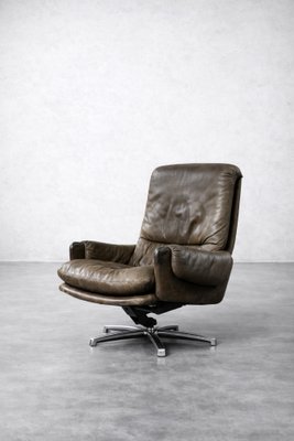 Mid-Century Modern German Brown Leather Lounge Swivel Chair from Musterring, 1960s for sale at Pamono