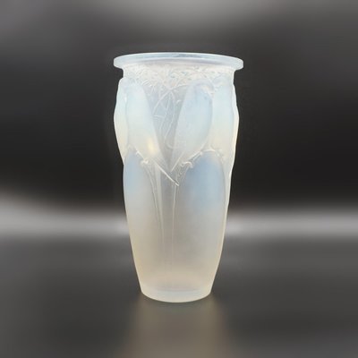 Ceylon Glass Vase by Rene Lalique, 1930s for sale at Pamono
