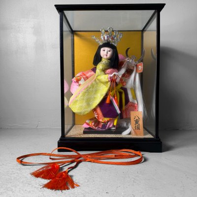 Japanese Hina-Ningyō Doll in Glass Display, 1970s for sale at Pamono