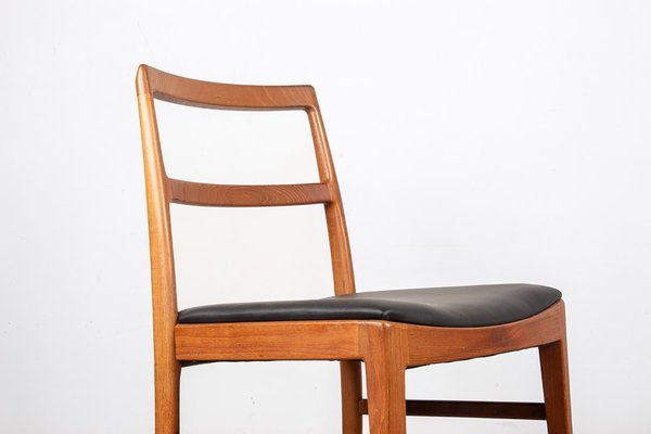 Vintage Danish Model 430 Chairs in Teak and New Leather by Arne
