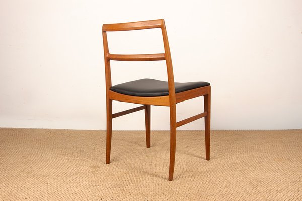 Vintage Danish Model 430 Chairs in Teak and New Leather by Arne