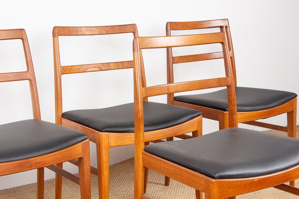 Vintage Danish Model 430 Chairs in Teak and New Leather by Arne