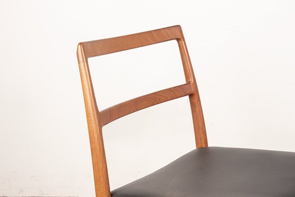 Vintage Danish Model 430 Chairs in Teak and New Leather by Arne