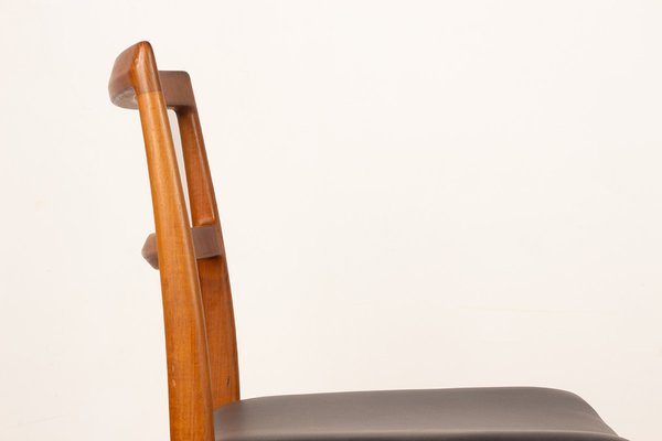Vintage Danish Model 430 Chairs in Teak and New Leather by Arne