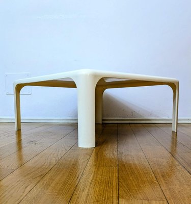 White Demetrio 70 Coffee Table by Vico Magistretti for Artemide