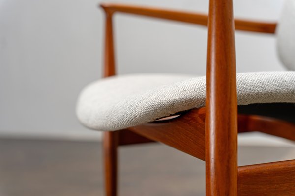 Model 136 Lounge Chair in Teak by Finn Juhl for France & Søn