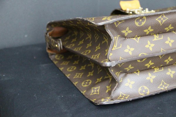 Louis Vuitton Monogram Pilot or Doctors Bag, 1990s for sale at Pamono